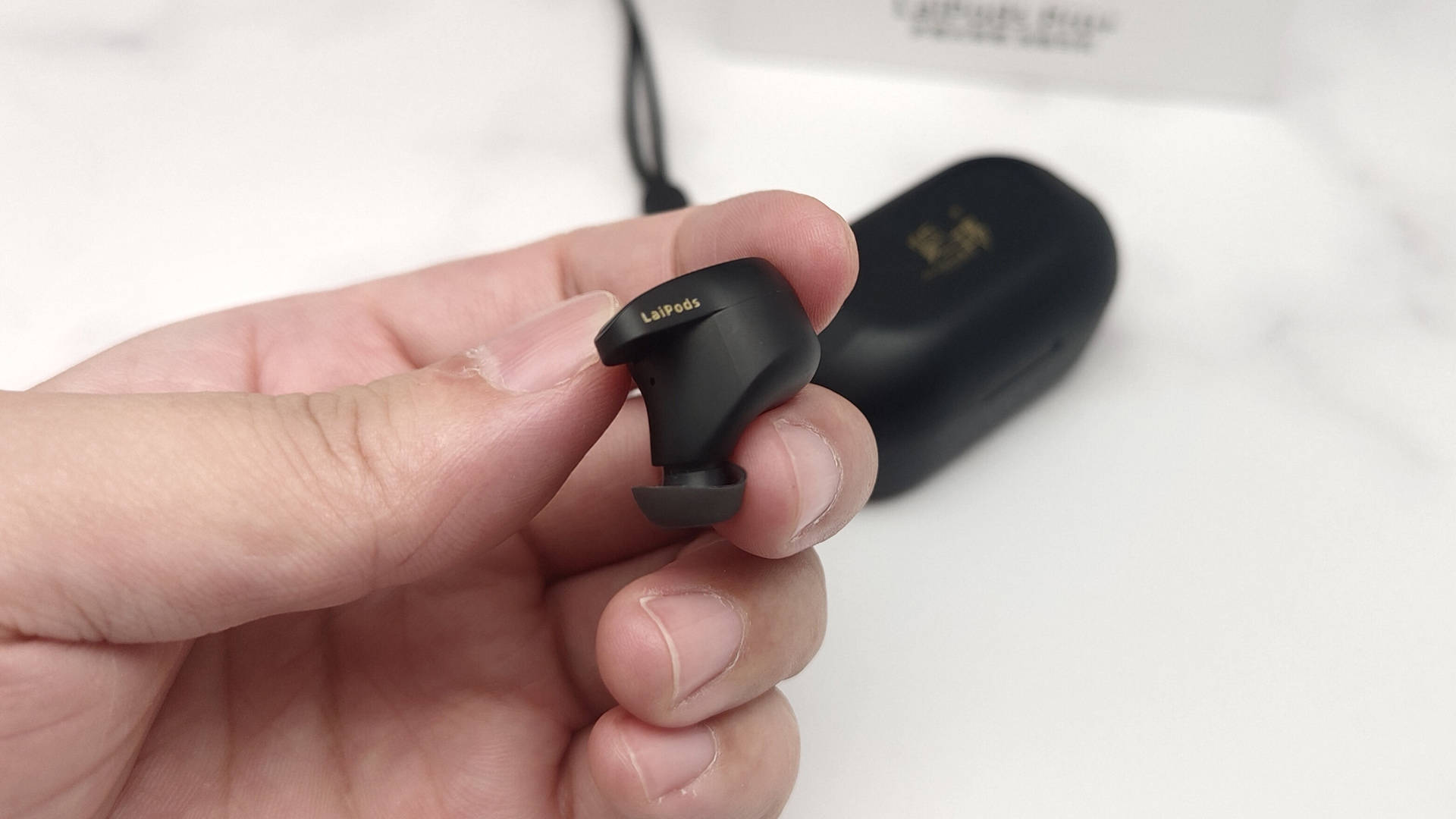 值得买的蓝牙耳机排行：让你生活变得更安静！头号玩家龙八国际网址过年好物推荐 这3款(图12)